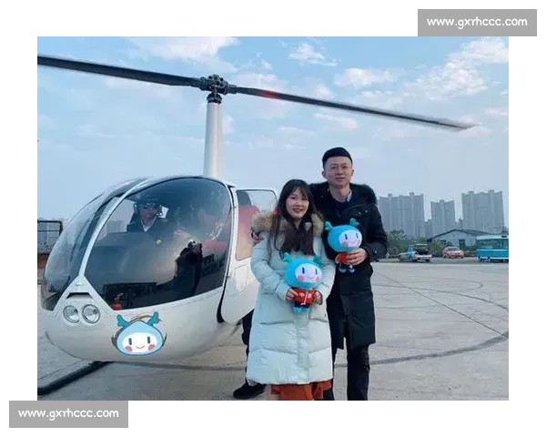台风追至深圳:思念跨越千里的告白 台风追至深圳:思念跨越千里的告白